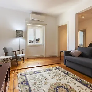 Chiado Views By Homing Apartamento